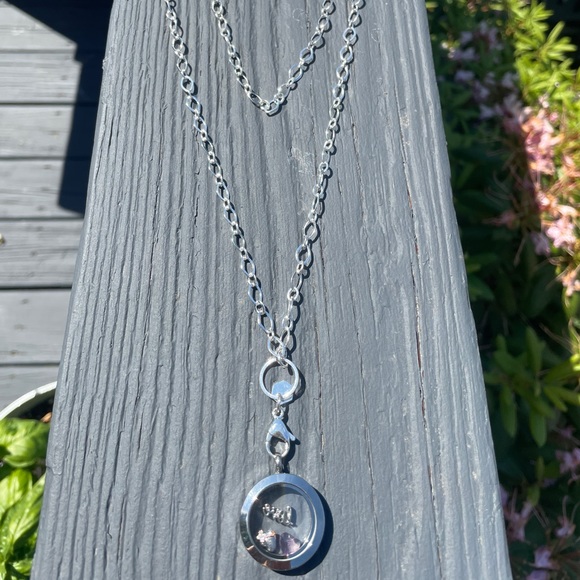 Sterling silver pendant necklace with charm holder. - Picture 2 of 8